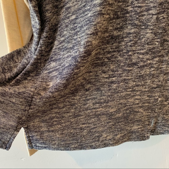 🤍Anthropologie Comme Toi Navy and Cream Slit Top - Picture 7 of 8